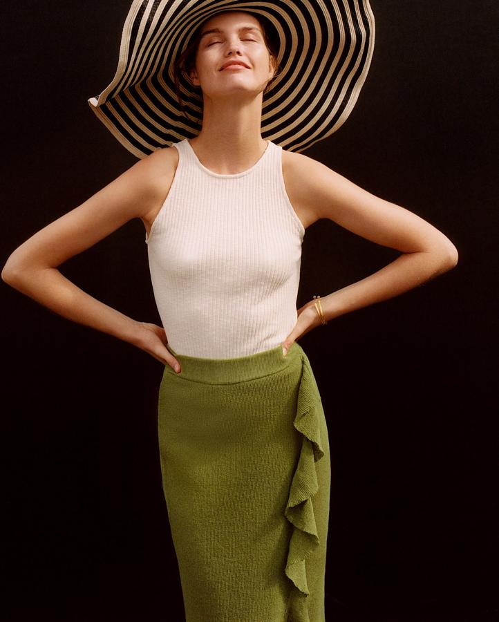 Y si son verticales, y súper favorecedores, como los de esta falda de Mango (39.99 euros), mejor que mejor.