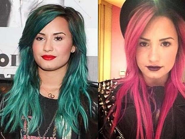 Demi Lovato con el pelo azul y rosa.
