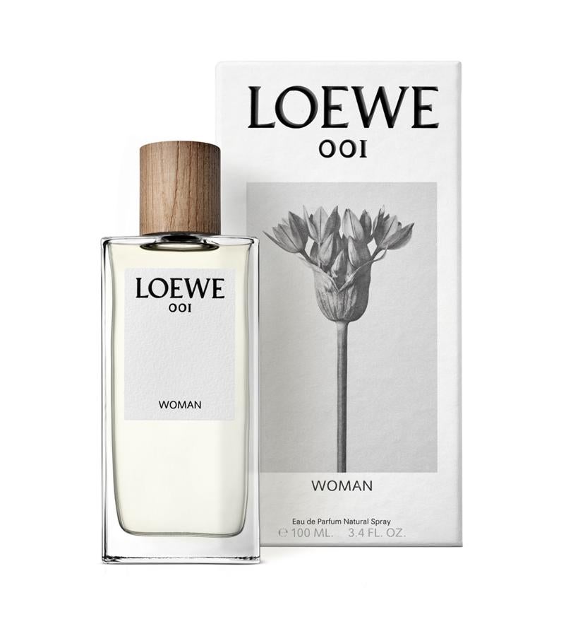 Reinterpreta el aroma de la piel al rozarla. Sale luminosa y limpia gracias a la frescura de la bergamota, mandarina de Calabria y la pimienta rosa. Después aparecen el sándalo, el jazmín de Egipto y unos acordes de lino. La sensación gourmand la otorga la vainilla. (Eau de Parfum; 68,90 €).