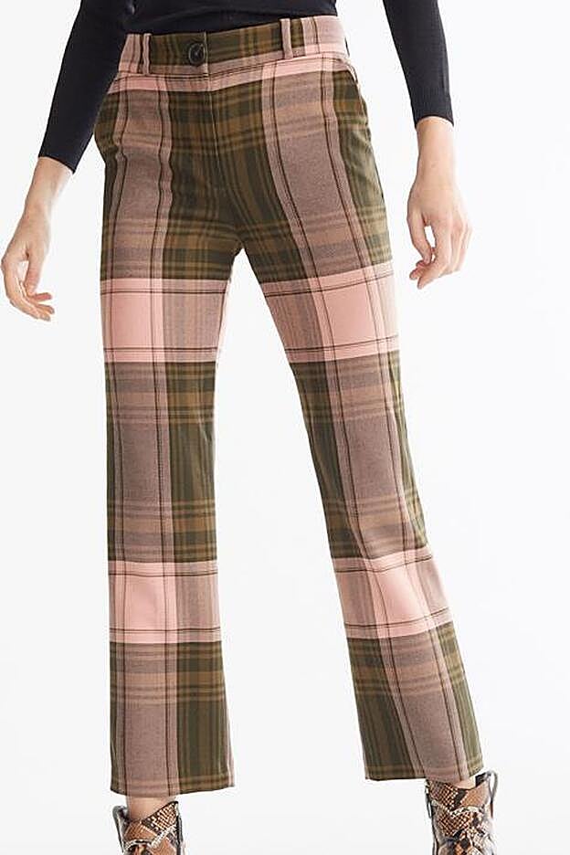 Pantalón cuadros, de Uterqüe.