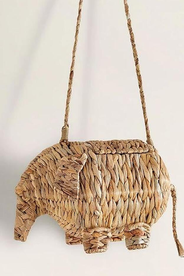 Bolso "handmade" con forma de elefante, de Mango.