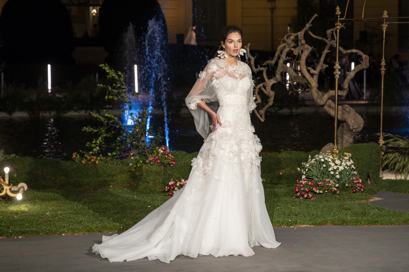El vestido de novia más bonito del desfile de Marchesa en la Barcelona Bridal Week.