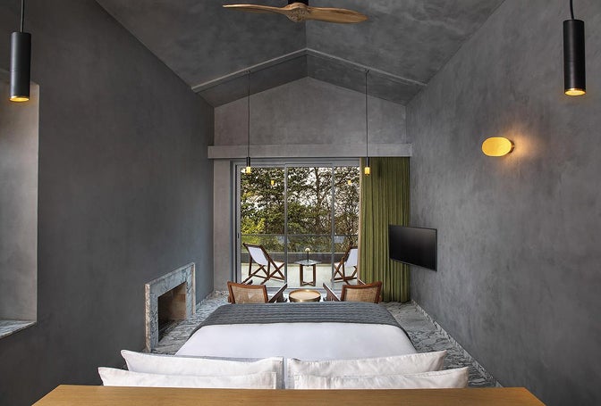 El Roseate Ganges es un refugio de lujo en la India donde practicar yoga, meditación o senderismo.