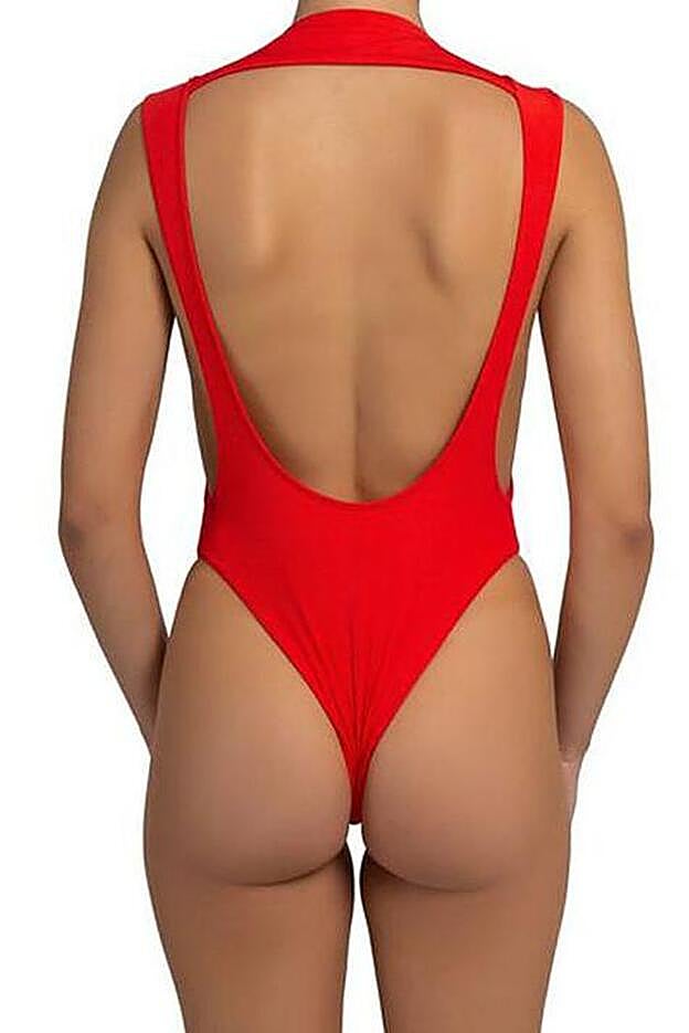 Bañador que ha creado Selena Gomez.