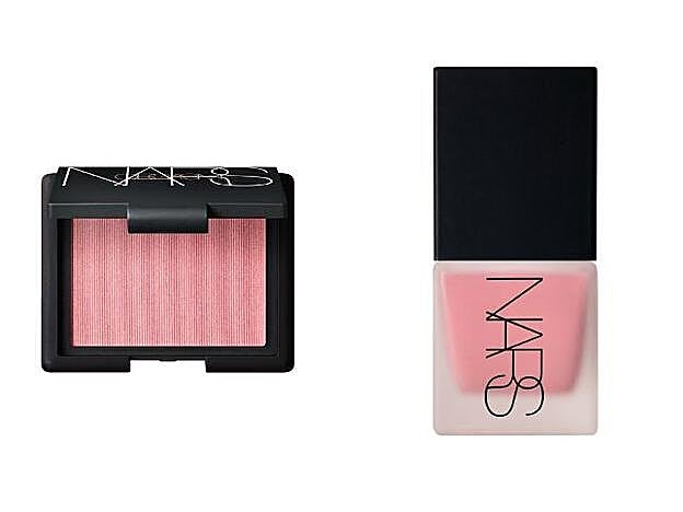 1. ORIGINAL. Colorete Orgasm Blush de NARS (32 €). 2. REINVENCIÓN. Colorete Orgasm Liquid Blush de NARS.