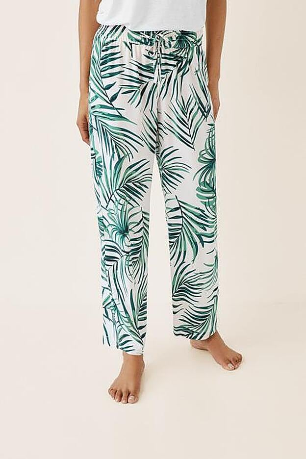 Pantalón largo ancho palmeras, 22,99 euros.
