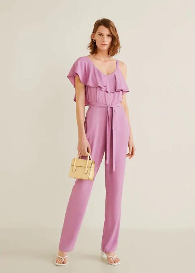 Mono largo asimétrico en color morado claro, 49,99 euros.