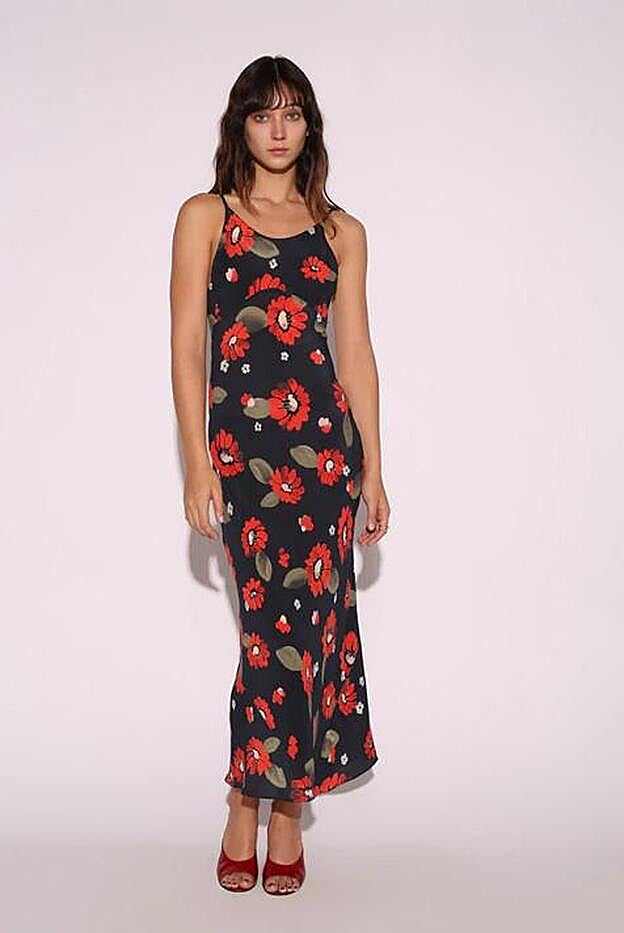 Vestido con estampado floral, unos 187 euros.