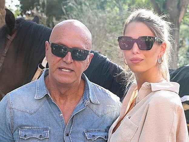 Kiko Matamoros acompaña a Marta López Álamo a realizarse un retoque estético.