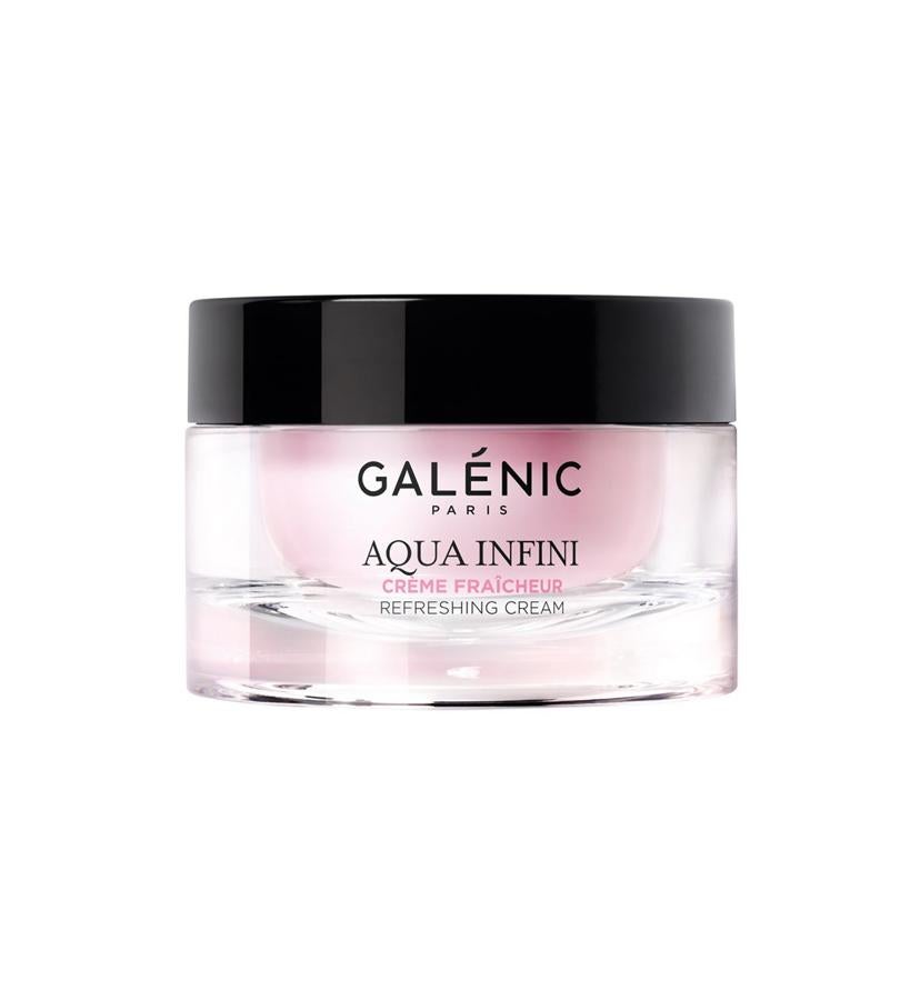 Nutre y protege la piel del microestrés diario. Esta crema es muy suave, con una fórmula excepcional hidratante, es la herencia de la maestría de los formuladores de la marca y está indicada en pieles secas y muy secas. La flor de piedra es su activo principal porque la planta tiene el poder excepcional de preservar el agua captada en el entorno exterior al corazón de sus células gracias a unas esponjas. Entre sus activos están los polvos matificantes seboabsorbentes. (42,55 €).