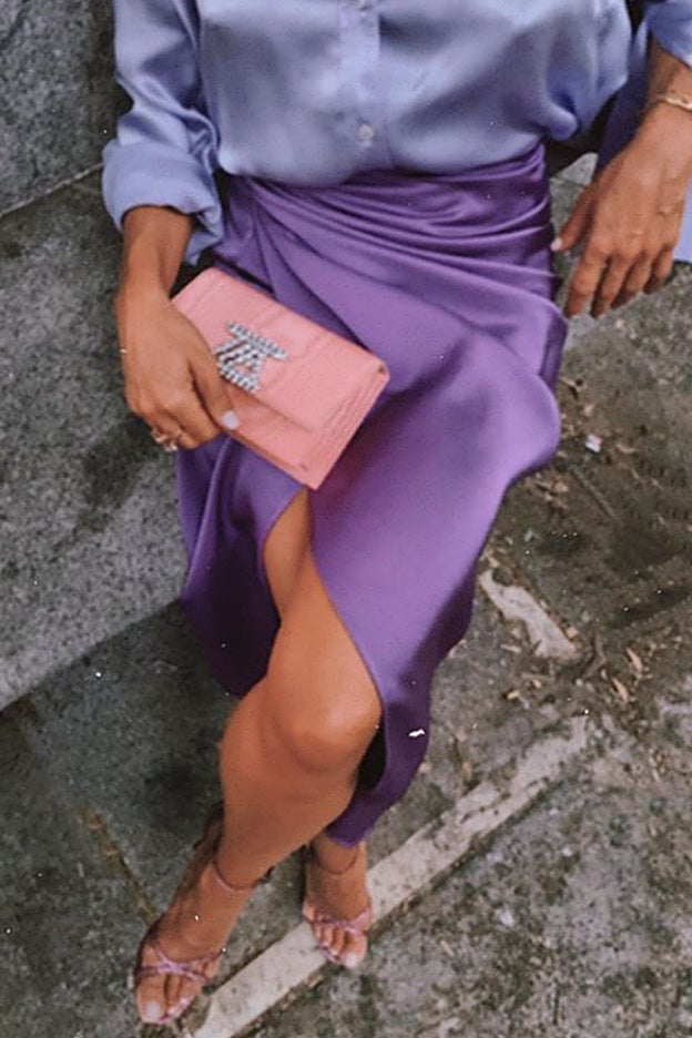 Detalle del estilismo que Paula Ordovás llevó a la inauguración de la exposición sobre Balenciaga.