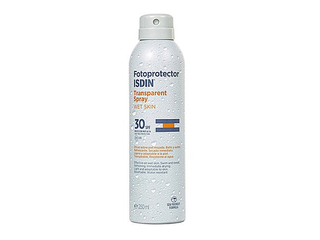 Fotoprotector Trasparent Spray Wet Skin SPF 30 de Isdin.