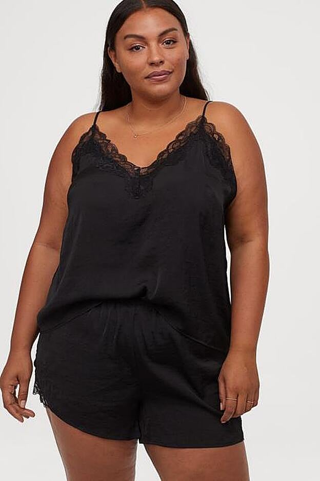 Conjunto lencero disponible en las tallas extendidas de H&M.