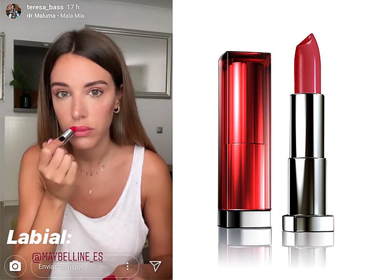 Para los labios Teresa Bass se decanta por utilizar uno de los labiales en rojo intenso de Maybelline y lo aplica dando ligeros toquecitos para conseguir un resultado más natural y sin sobrecargar el maquillaje.