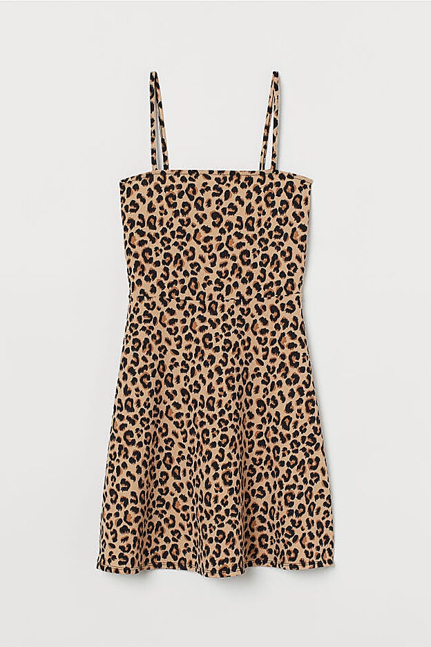 Vestido 'animal print' de H&M: 9,99 euros.
