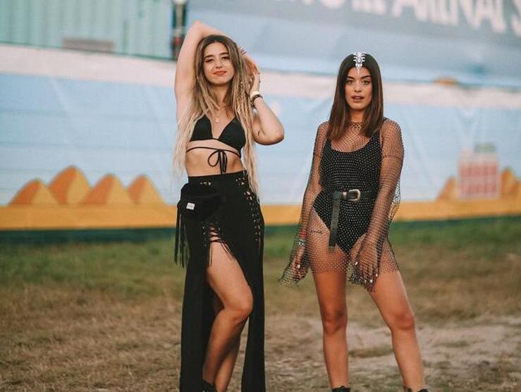 Fotos: Los looks festivaleros de las influencers en el Arenal Sound