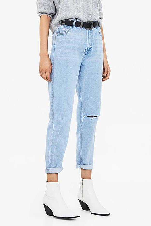 Jeans Mom Fit High Waist de Bershka.