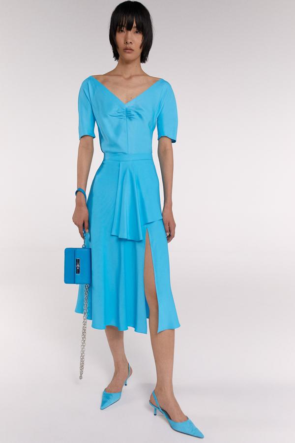 Conjunto de falda (39,99 euros) y blusa (29,99 euros) de la nueva colección de Sfera.