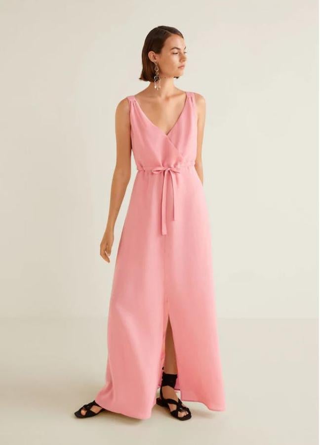 Quieres aprovechar los resquicios de tu moreno... no hay otra que ir hacia los tonos empolvados. Cuesta 29,99 euros en Mango Outlet.