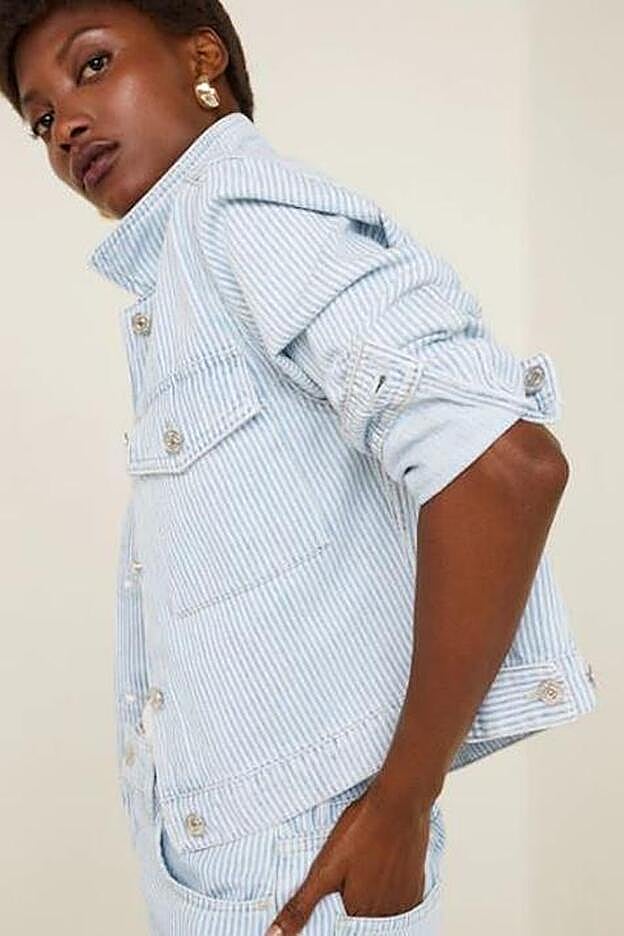 Cazadora vaquera de la nueva colección de Mango.