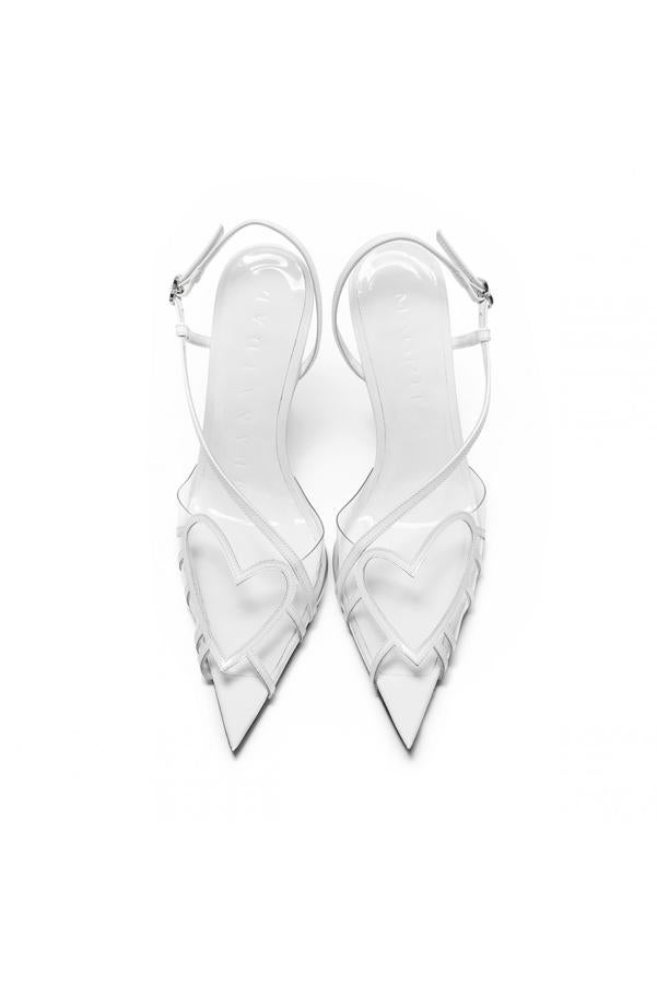 La colección de Juan Vidal para Magrit tiene zapatos tan especiales como estos para novias románticas (400 euros).