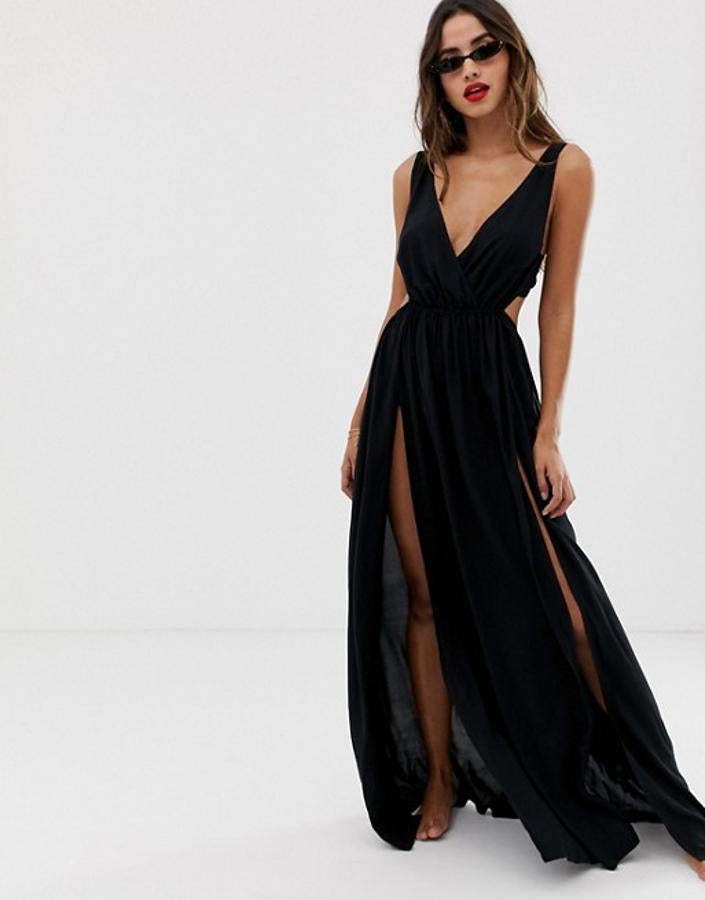¿Buscas un vestido de invitada sexy y barato? Este de Asos con detalles 'cut out' y abertura en la falda cuesta 26 euros.