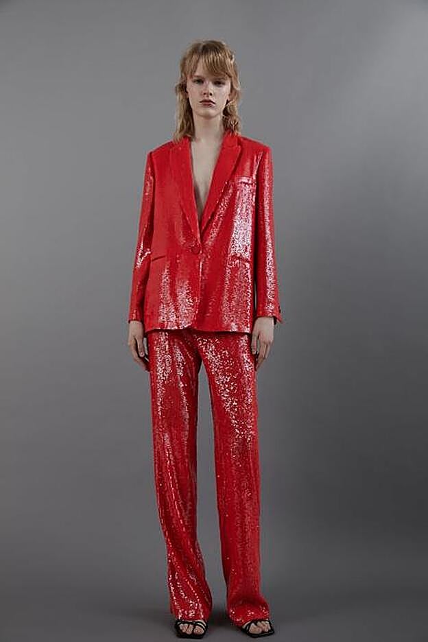 Este es el traje de lentejuelas de Zara que ha llevado Toñi Moreno.
