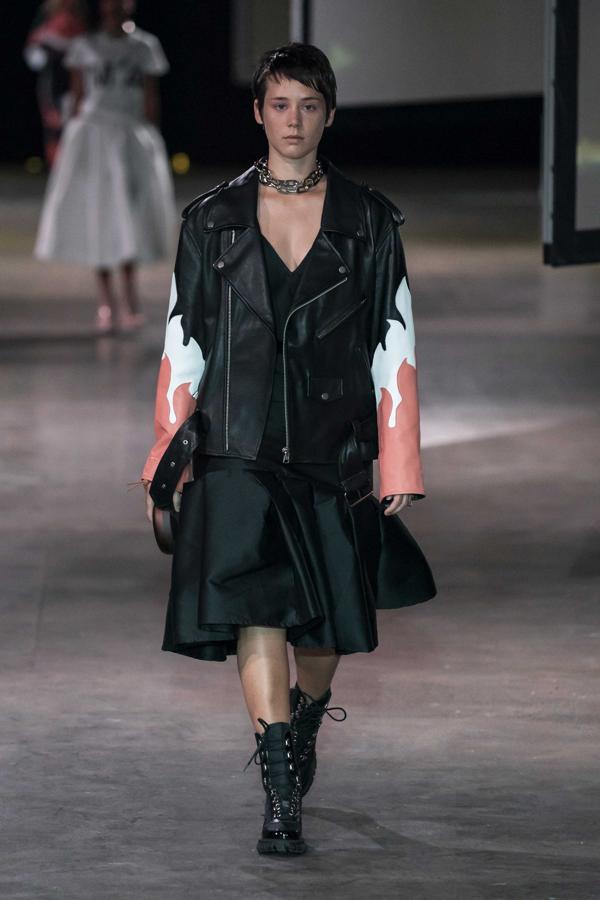 Desfile P/V 2020 de Marques'Almeida.