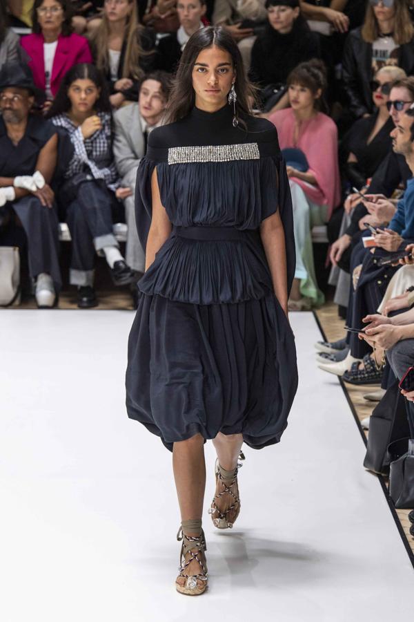 Desfile P/V 2020 de J.W. Anderson.