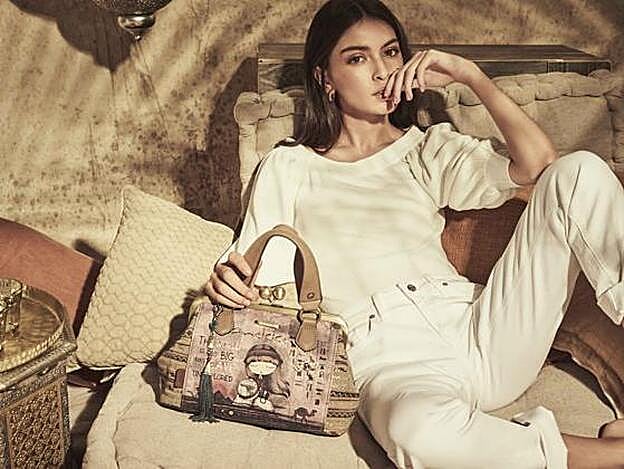 Lucía Rivera es la nueva imagen de la firma de accesorios españoal Anekke.