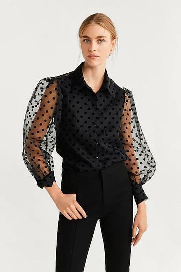 Esta blusa de organza de la nueva colección de Mango ya tiene lista de espera.