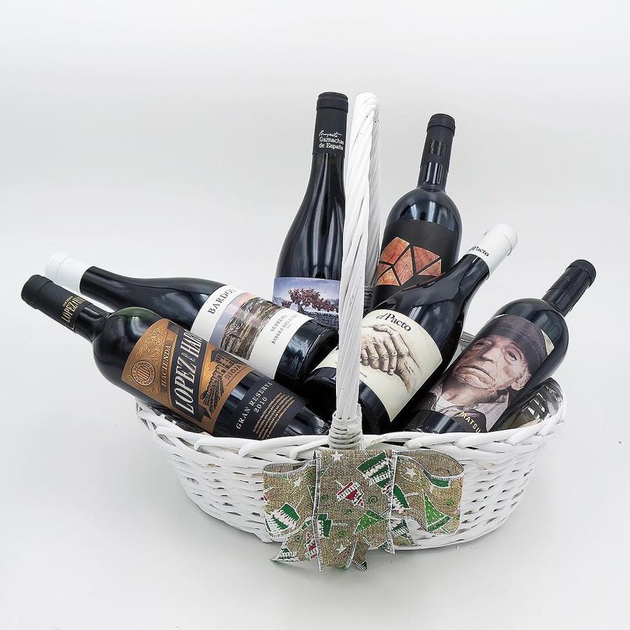 De la Hacienda Lopez de Haro a El Pacto, Bardos, Matsu (El Viejo, El Recio o El Pícaro), los Aroa, Le Naturel, Küdaw o Libalis, elegido el favorito entre las mujeres, cualquiera de los vinos de Bodegas Vintae, con quince denominaciones de origen en España, es un acierto asequible para quedar bien y brindar con un buen caldo por el otoño.