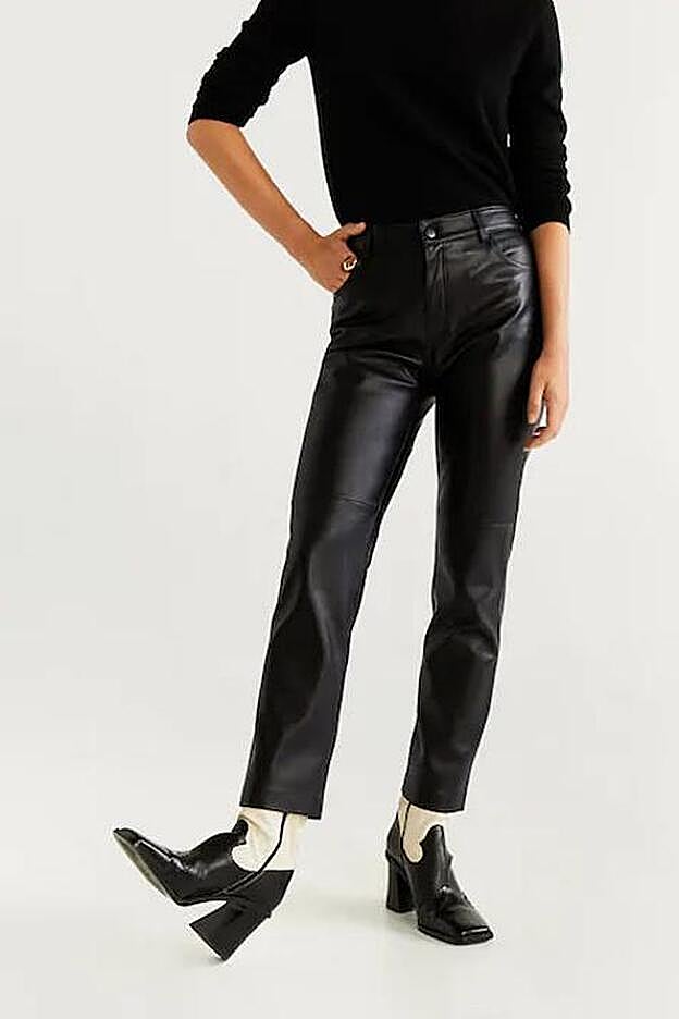 Pantalón recto con costuras, 29,99 euros.