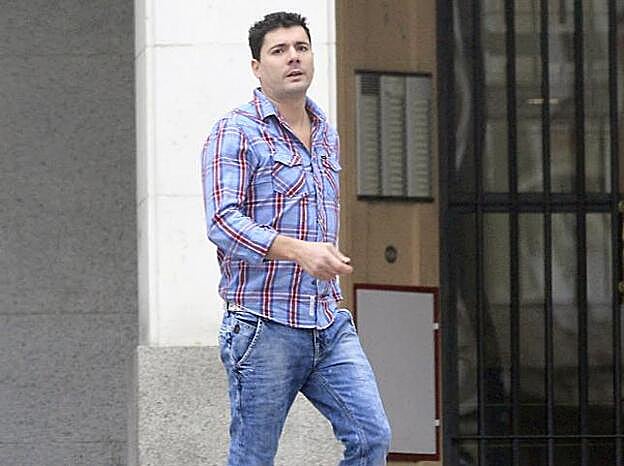 Fran Álvarez explica que no le dará la nulidad matrimonial a Belén Esteban porque no le da la gana.