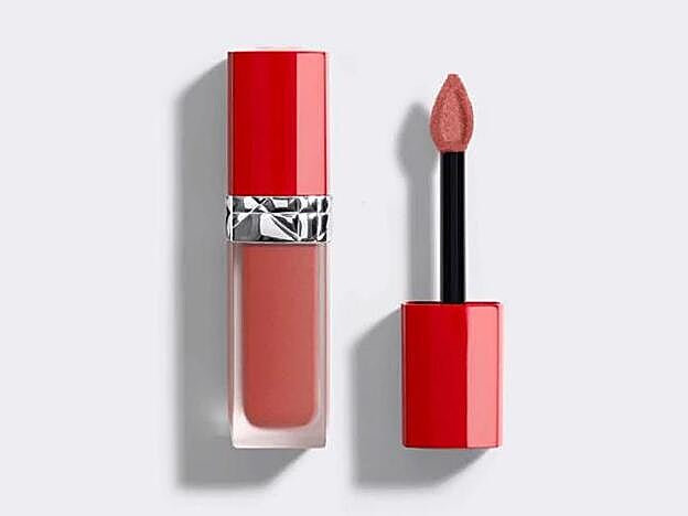 ROUGE DIOR ULTRA CARE LIQUID, tono 808, 32,95 EUR.