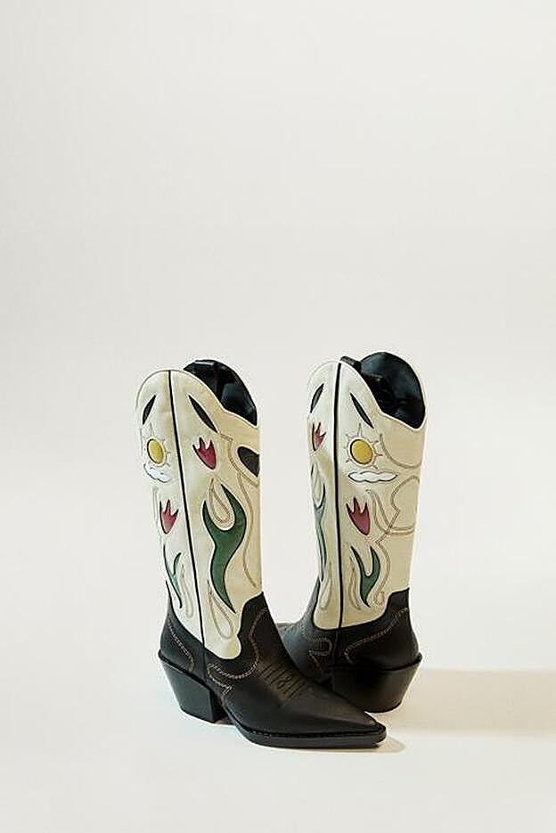 Bota de piel cowboy, 149,99 EUR.