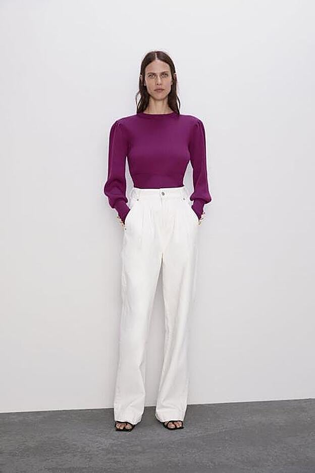 Este es el jersey de Zara que hace más delgada y cuesta 12,99 euros.