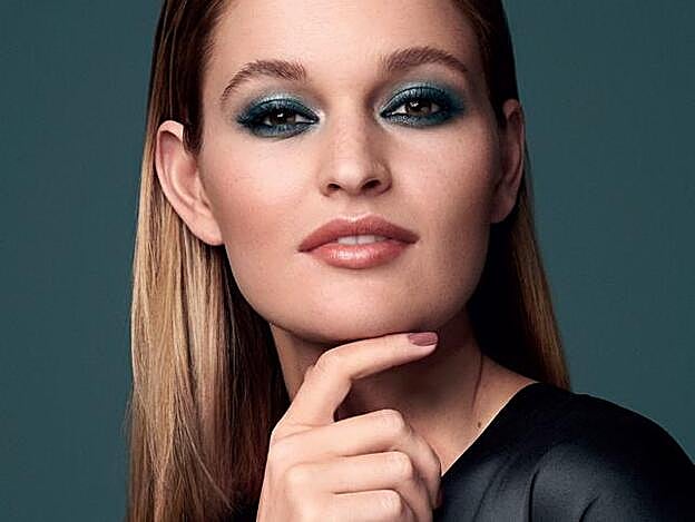 Fabolous Glam: look 3 de maquillaje realizado por Neil Young para Douglas.