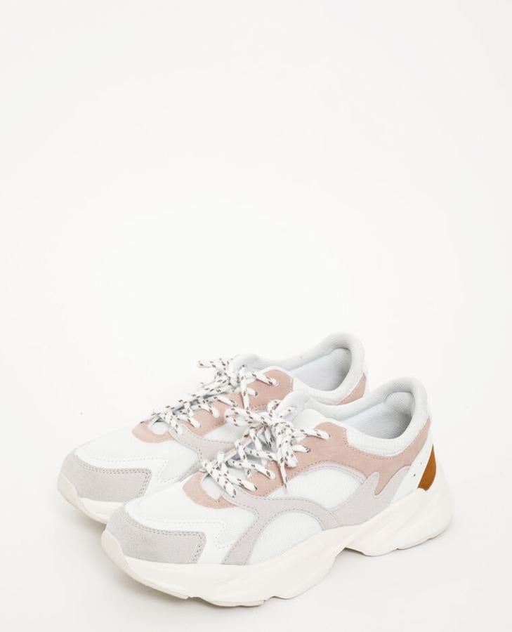 Este modelo blanco y rosa es de Pimkie y cuestan 20 euros.