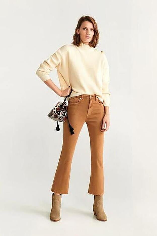 Los vaqueros que lleva Tamara Falcó son de Mango y cuestan 29,99 euros.