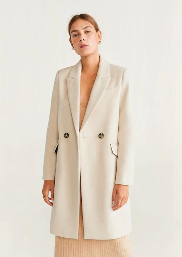 En color crudo y de patronaje sencillo, con este modelo de Mango aciertas seguro. ¡Te pegará con todo! (69,99 euros).