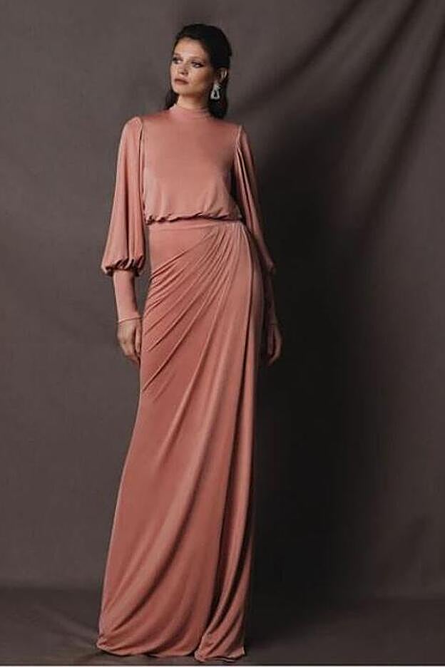 El vestido que ha llevado Eva González a una boda este fin de semana es el modelo Jewel de la firma Victoria, de Vicky Martín Berrocal.