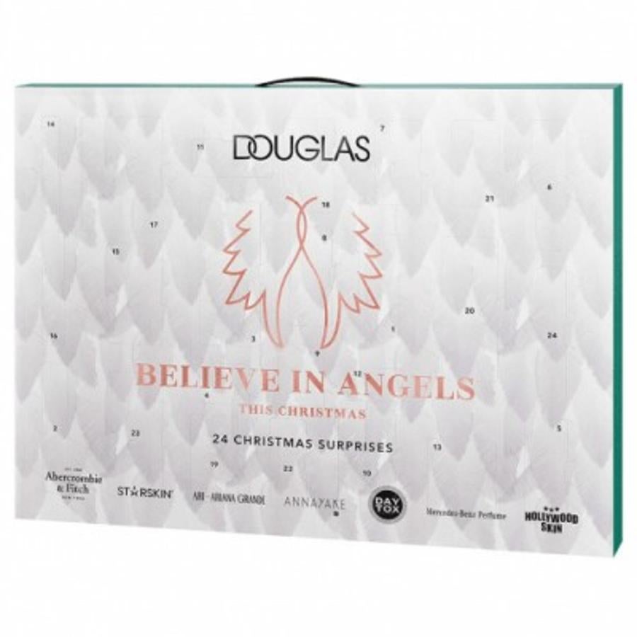 Por 23,95 euros Douglas también dispone de otro Calendario de Adviento con 24 productos que nos harán más llevadera la llegada de la Navidad. Abercrombie & Fitch, Starskin, Ariana Grande, Annayake, Day-Tox y Hollywood Skin son algunas de las marcas incluidas en esta caja.