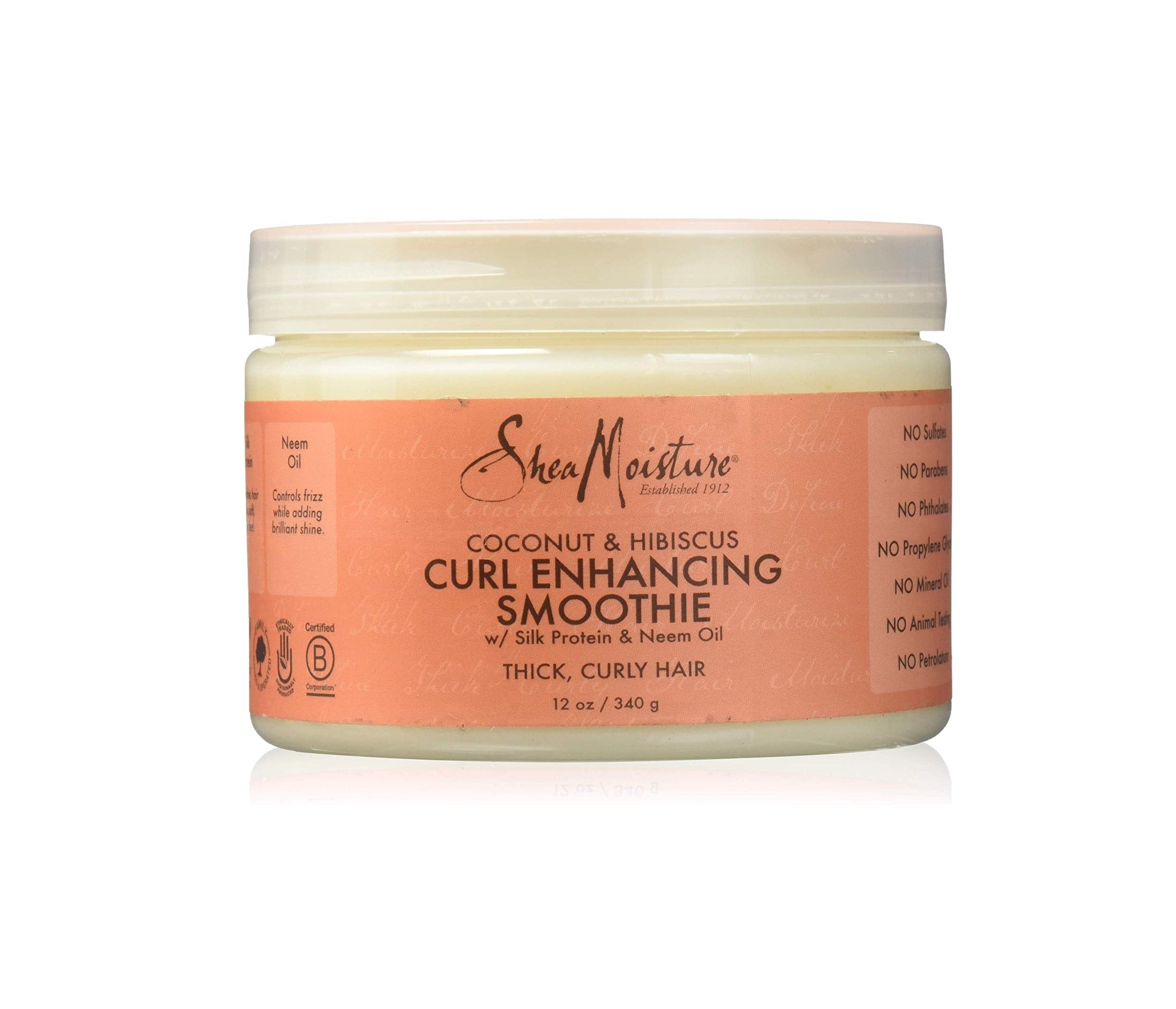 La  crema sin aclarado de SheaMoisture  (15,43 euros) funciona porque contiene contiene tres ingredientes naturales que nutren hasta el rizo más rebelde: coco, hibisco y manteca de karité. Da la bienvenida a tu nuevo pelo.