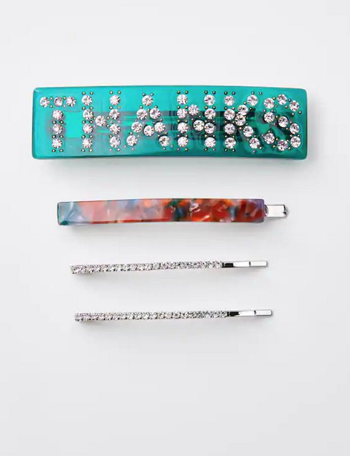 Tres versiones diferentes en un colorido pack en el que destacan los brillos y los tonos intensos. Son de Pull&Bear y cuestan 7,99 euros.