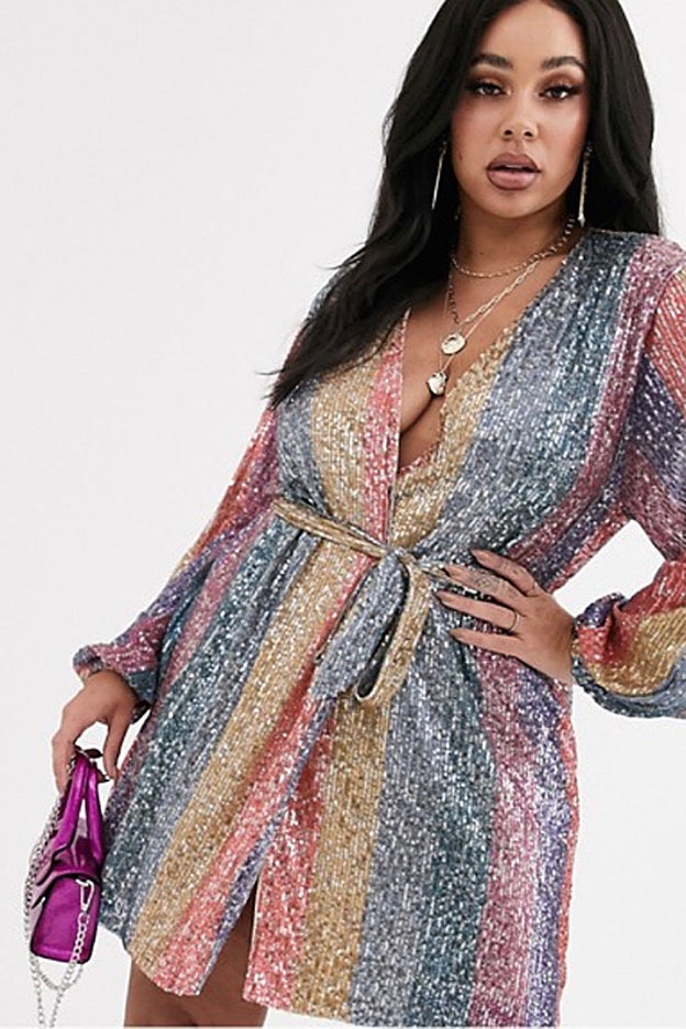 Vestido de lentejuelas multicolores de Club L London Plus.
