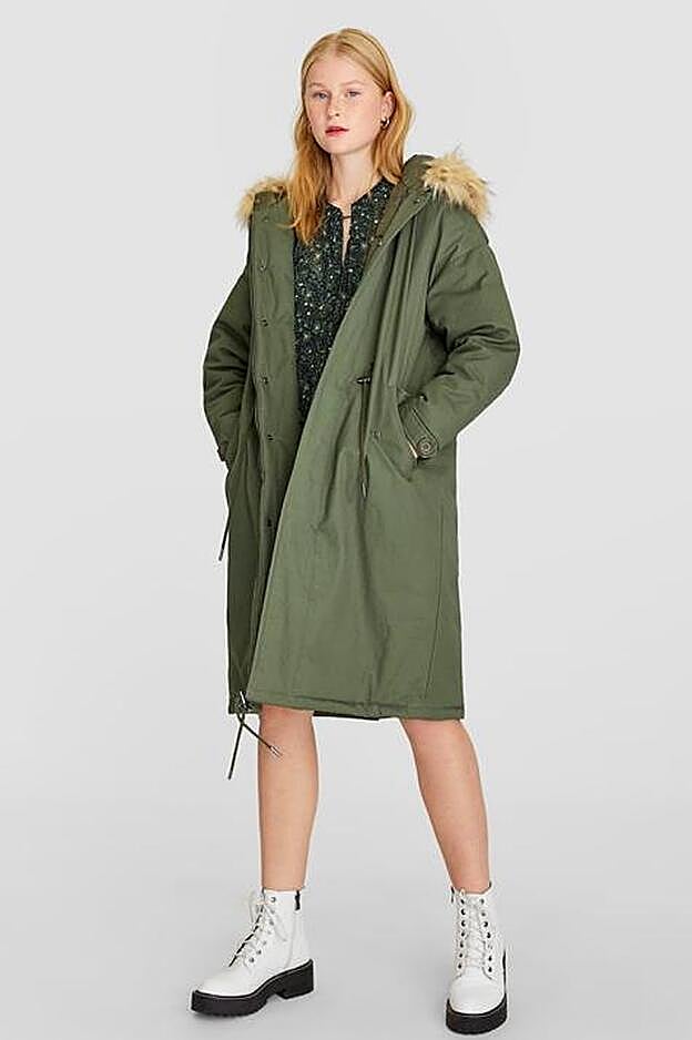 Esta parka de Stradivarius es todos lo que necesitas para combatir las bajas temperaturas.