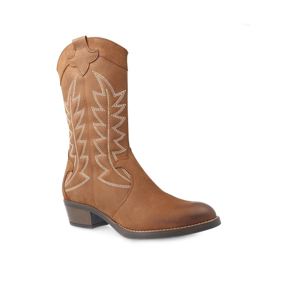 La piel troquelada lo aguanta todo, así que si lo que estás buscando son unas botas todotererno, este modelo de Pitillos es el que más te interesa (100 euros).