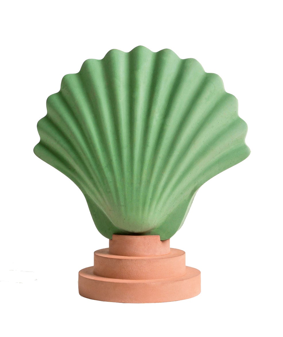 Rosa Rubio lleva fabricando desde 2013 objetos en los que la función es secundaria y la belleza, la auténtica protagonista.