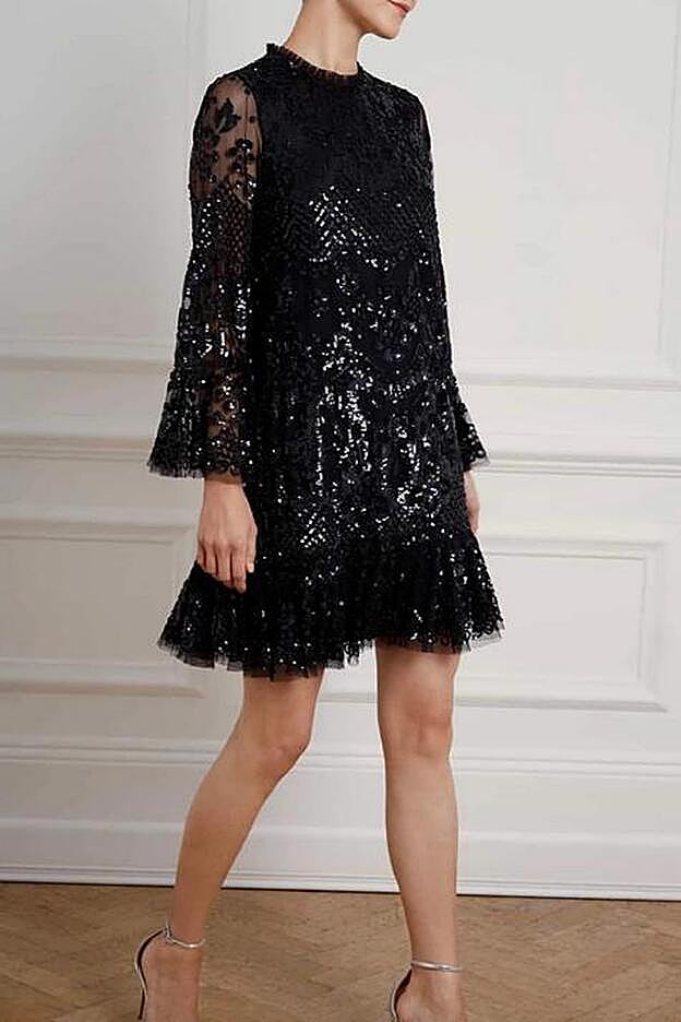 En negro, ideal para cualquier fiesta.